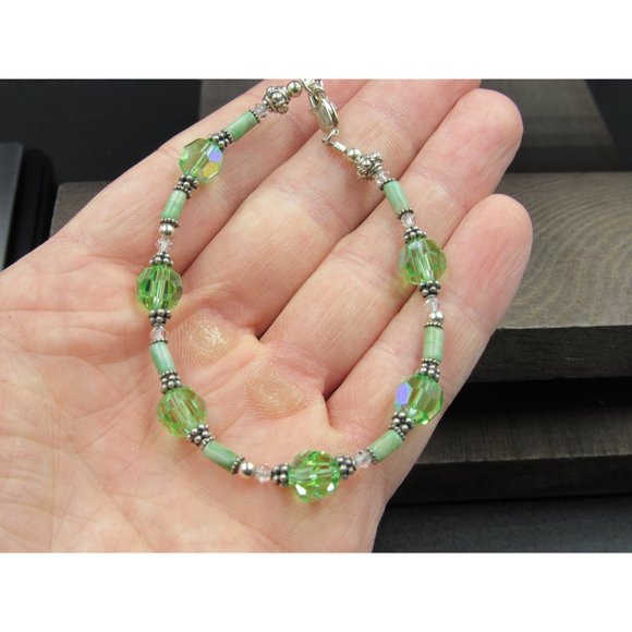 7 Inch Sterling Silver Green Crystal And Stone Bracelet - Picture 2 of 5